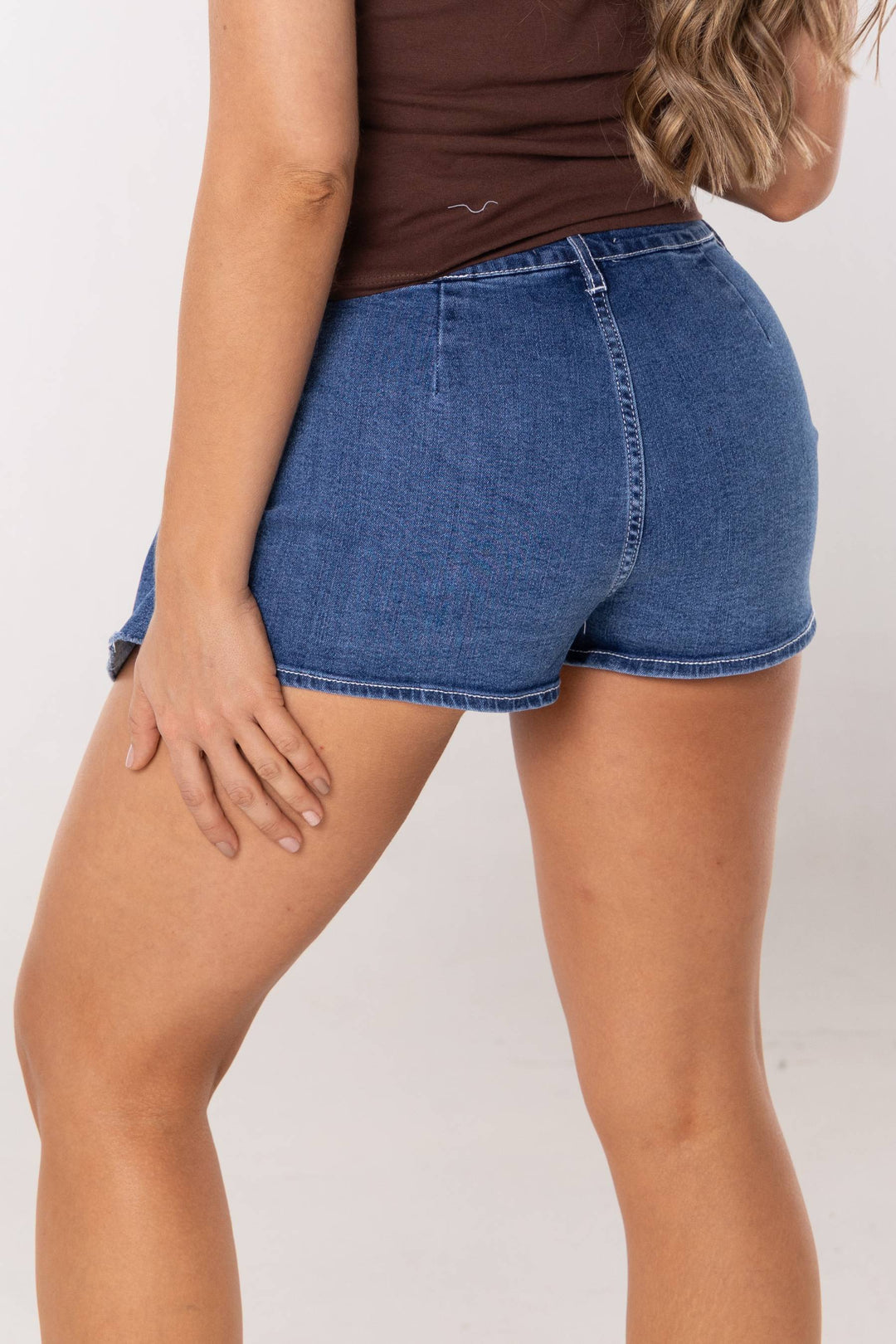 Falda corta style melody - 6928PN