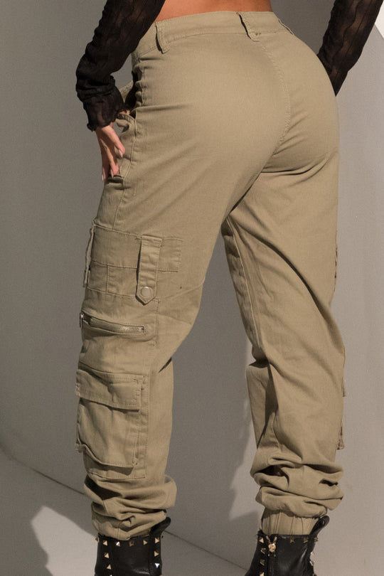 Pantalon cargo verde