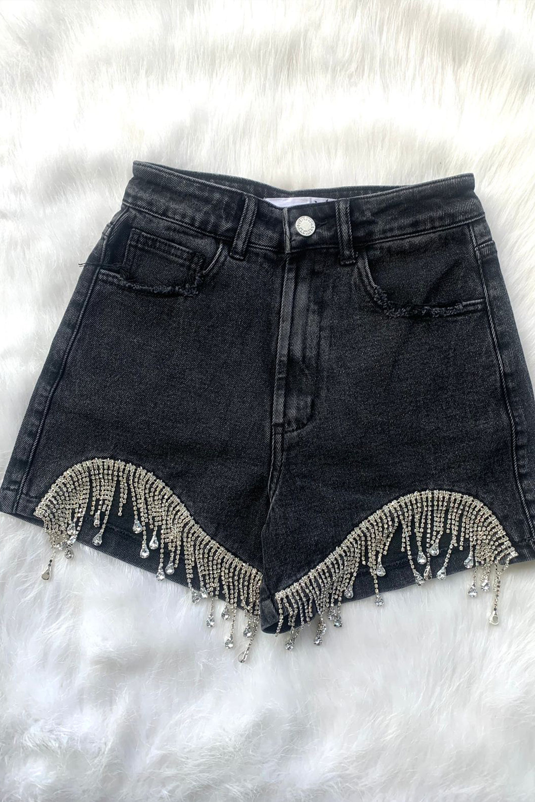 Short queen hearts