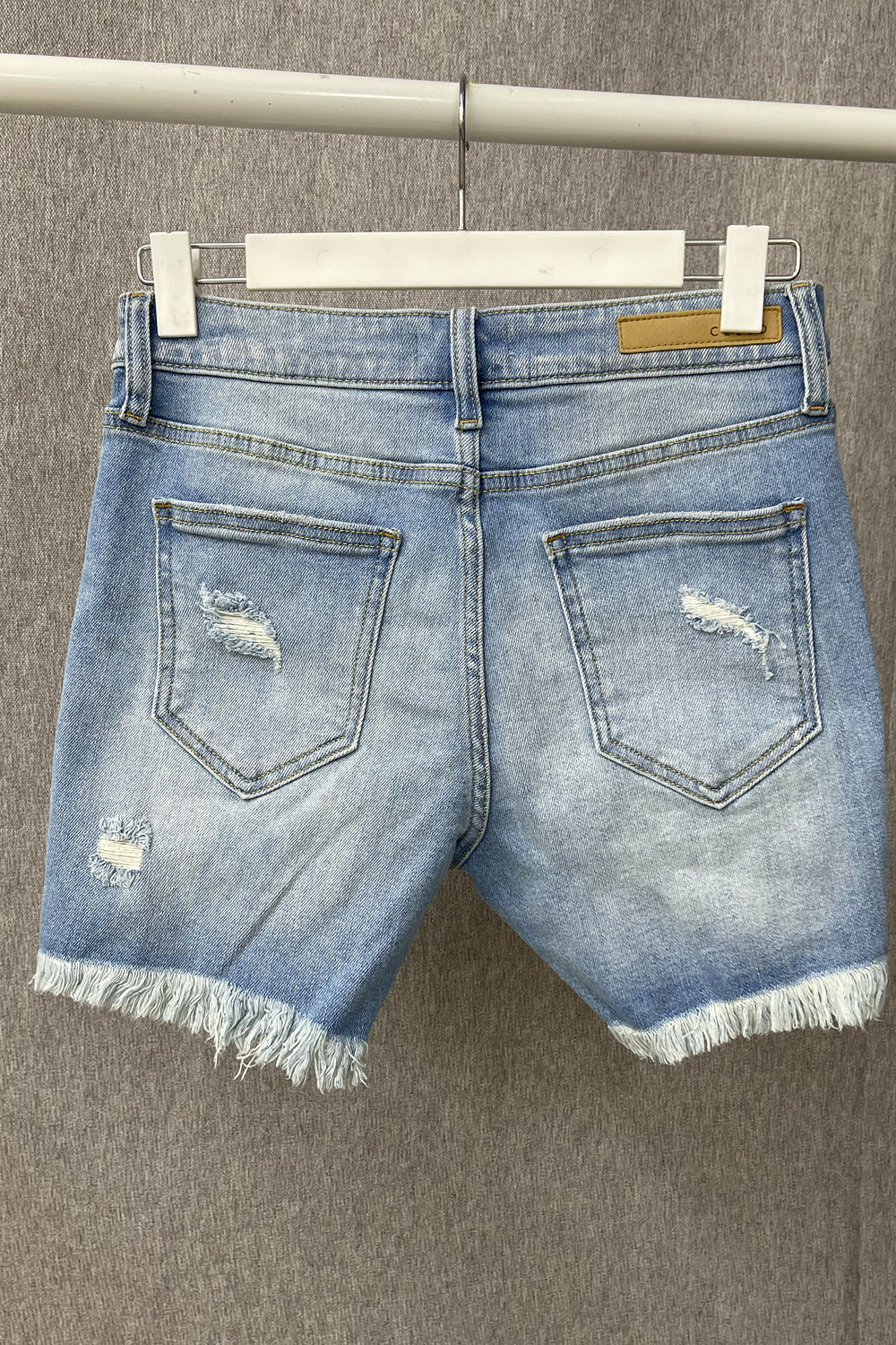 Short cla - WV45415-2