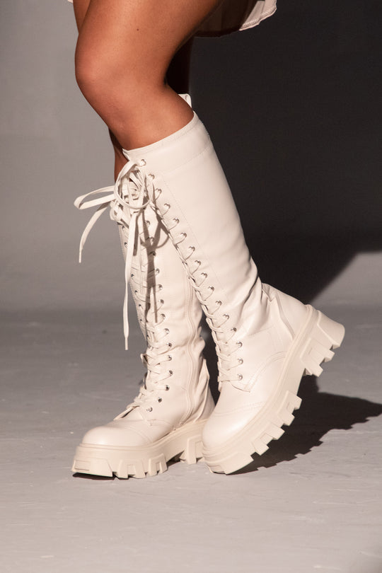 Botas kombat Liliana