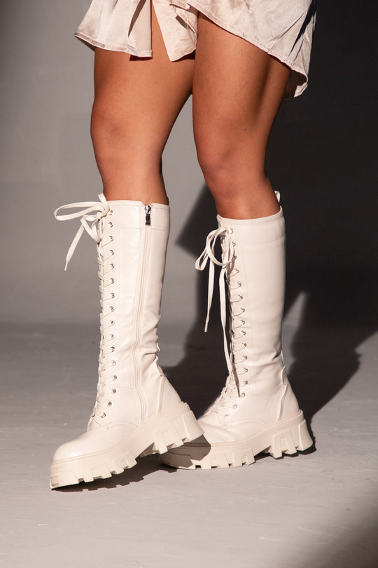Botas kombat Liliana